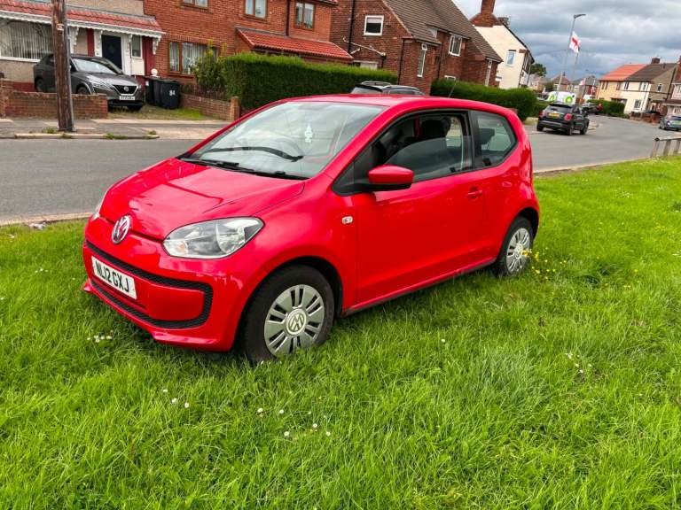 Volkswagen, UP, Hatchback, 2012, Manual, 999 (cc), 3 doors