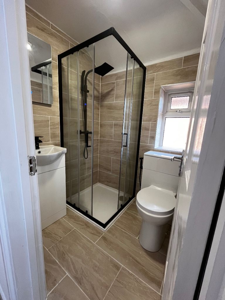 En-suite Rooms in a Shared House