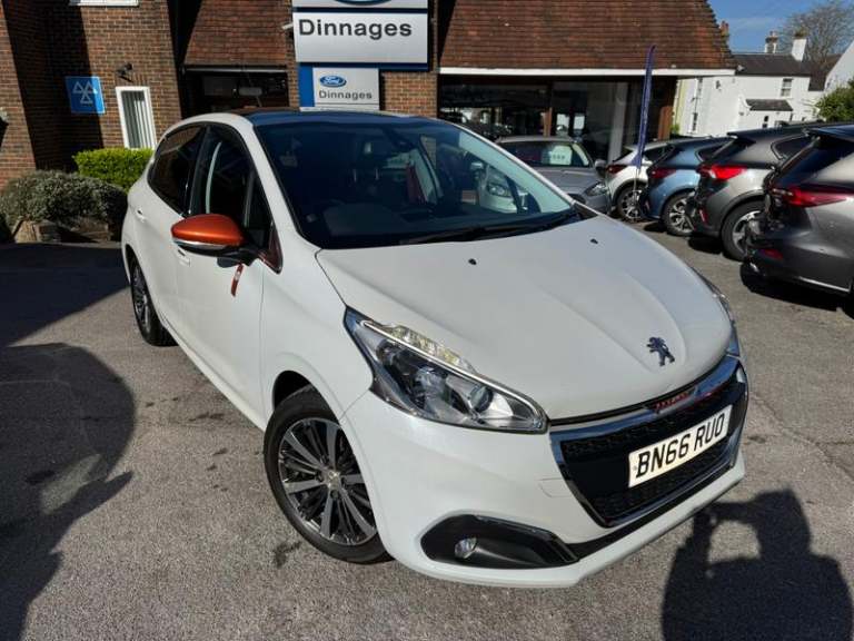 2016 Peugeot 208 1.2 PureTech Roland Garros Hatchback 5dr Petrol Manual Euro 6 (s/s) (110 ps Hatc...