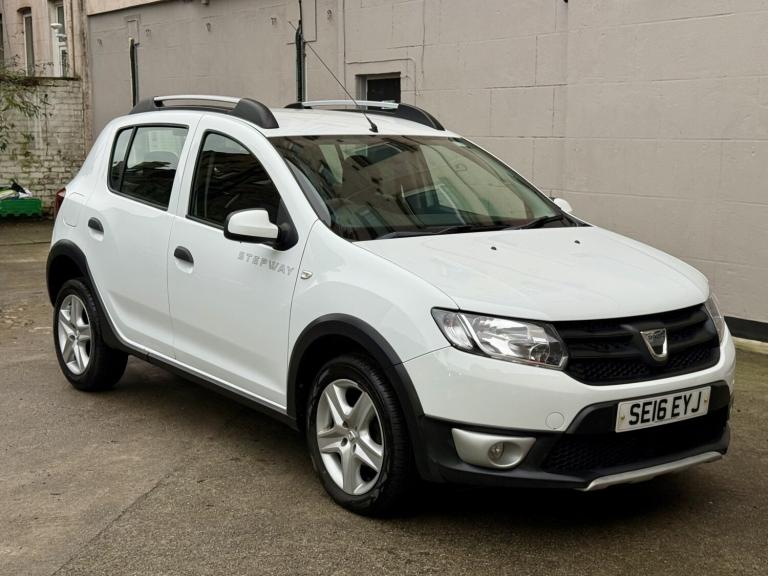 2016 DACIA SANDERO STEPWAY 1.5 Stepway Ambiance dCi 90 White Manual Diesel