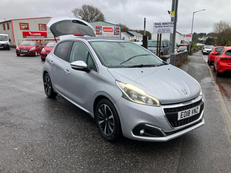 2018 Peugeot 208 1.2 PureTech Allure Premium 5dr HATCHBACK Petrol Manual