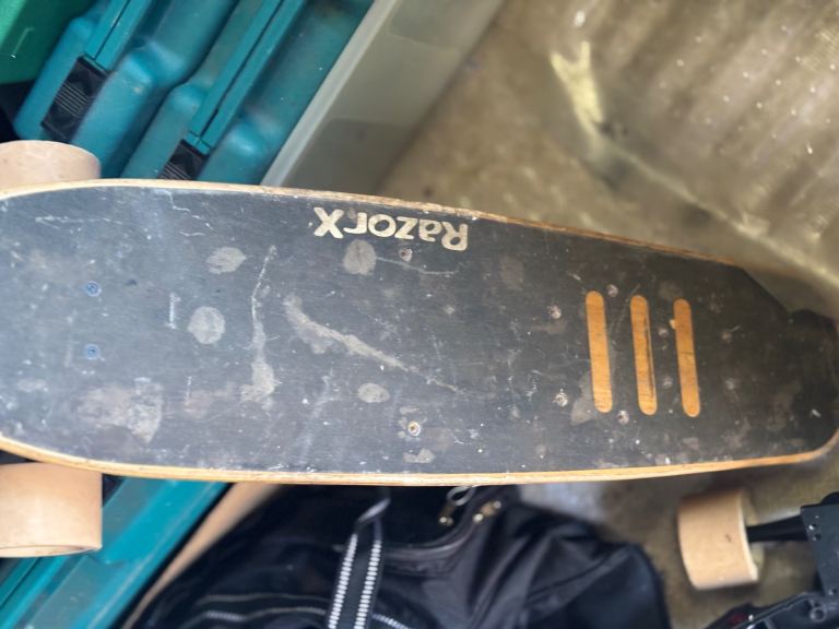 Razor X skateboard , repair/spares.   Sold as seen 