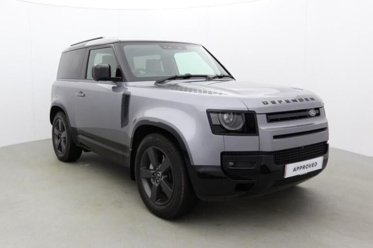 LAND ROVER DEFENDER 3.0 D300 X-Dynamic HSE 90 3dr Auto