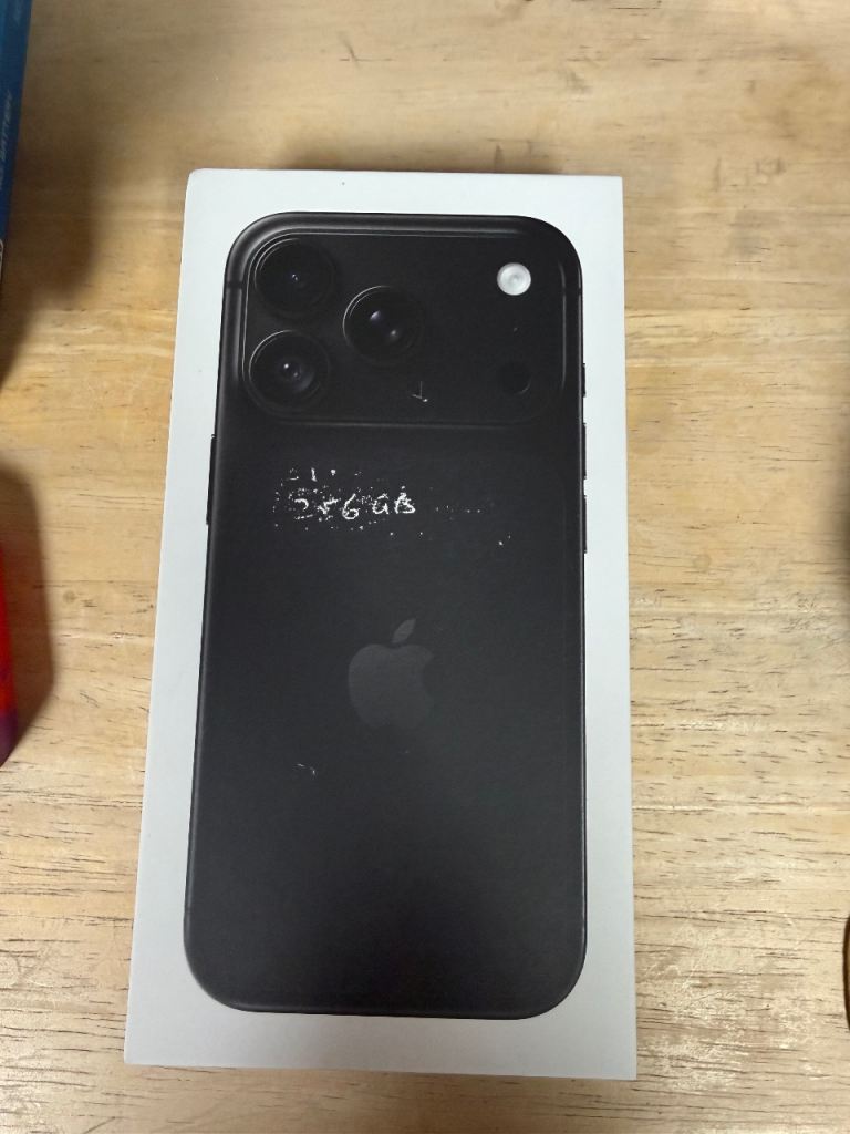Apple iPhone 18 pro 256gb, brand new