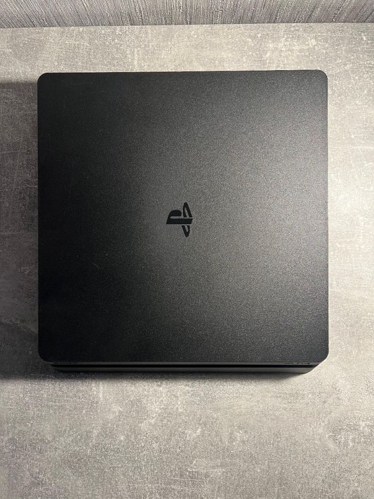 Sony PS4 Slim 500GB Console Bundle | Fully Working | 2 Controllers | All Cables