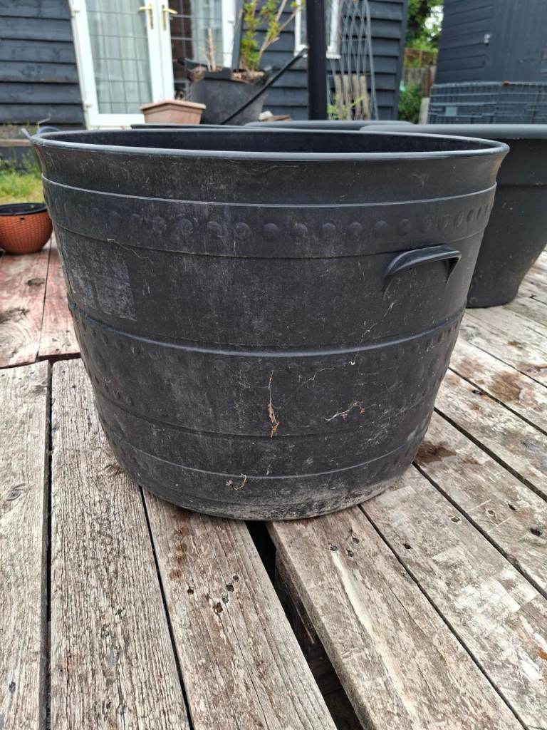 Large Black Plastic Barrel Garden Planter Pot