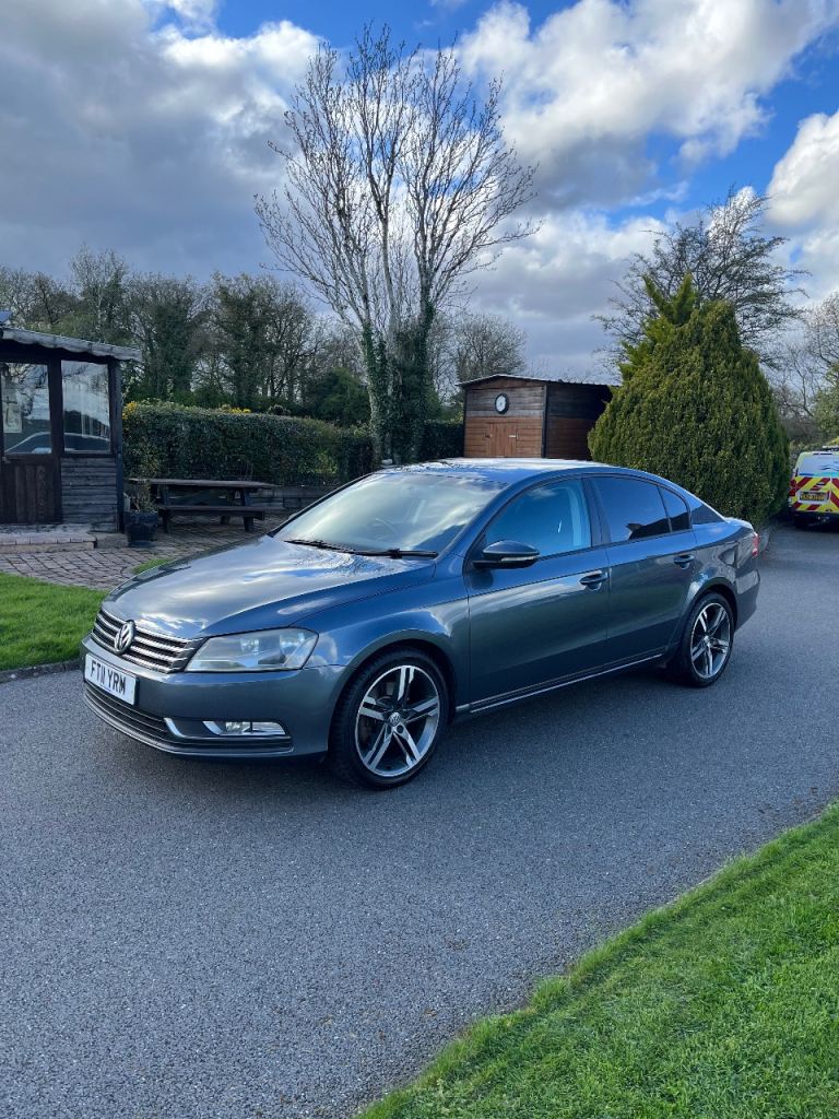 Volkswagen, PASSAT, Saloon, 2011, Semi-Auto, 1968 (cc), 4 doors
