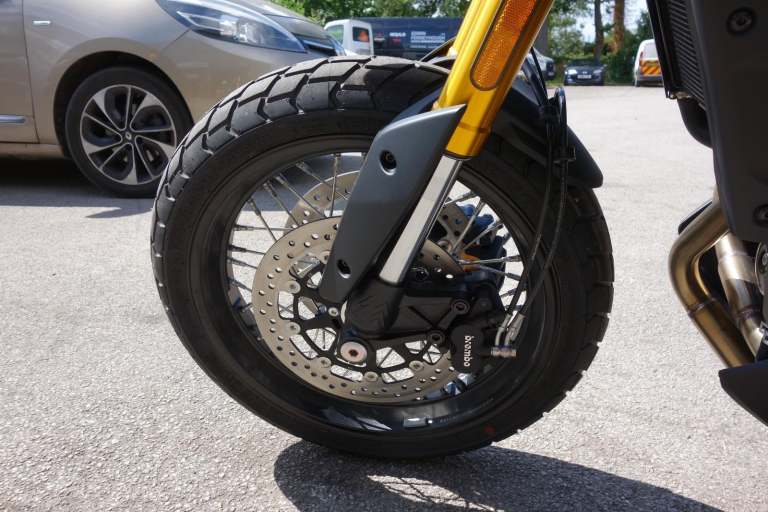 Moto Morini Seiemmezzo Scrambler 2025