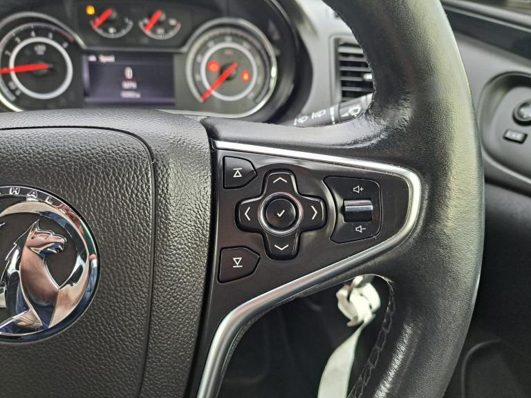 2014 Vauxhall Insignia 2.0 CDTi ecoFLEX Tech Line Sports Tourer Euro 5 (s/s) 5dr ESTATE Diesel Ma...