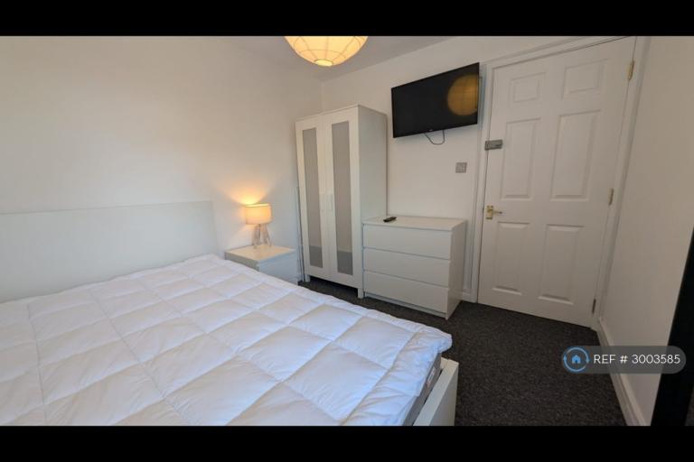 1 bedroom in Fareham, Fareham, PO16 (#3003585)