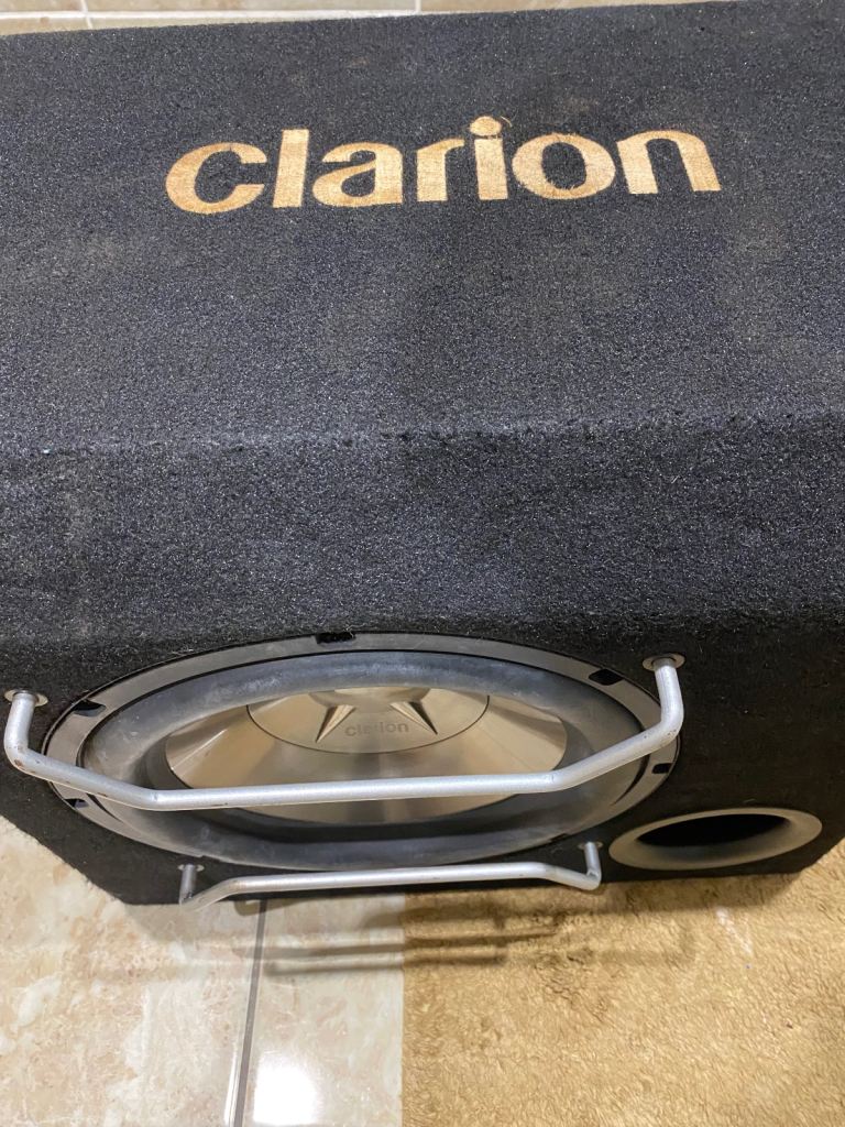 Amplifier and boom box 