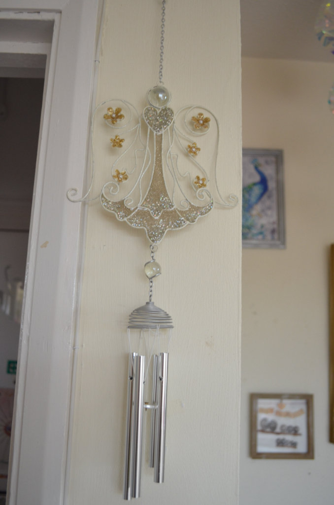STUNNING GLASS ANGEL MOBILE 