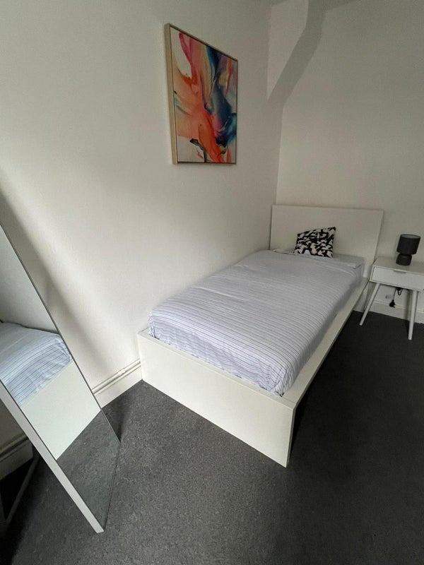 🌟 Cozy Double Room in Aldgate |
