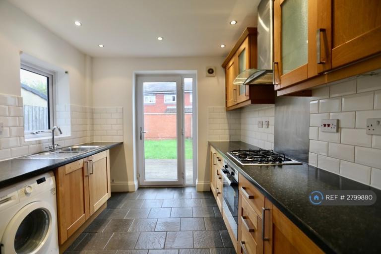 4 bedroom house in Tudor Road, St. Pauls, Bristol, BS2 (4 bed) (#2799880)