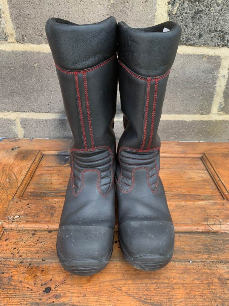 Safety Boots, High Leg, Pull On, Suit Forestry Worker, Super Heavy Duty! Size 12 REDUCED