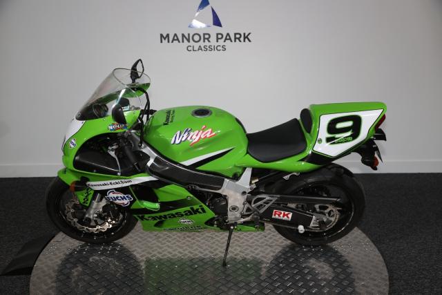 1998 Kawasaki NINJA ZX 7 ZX750-P1 Petrol Manual | in Runcorn