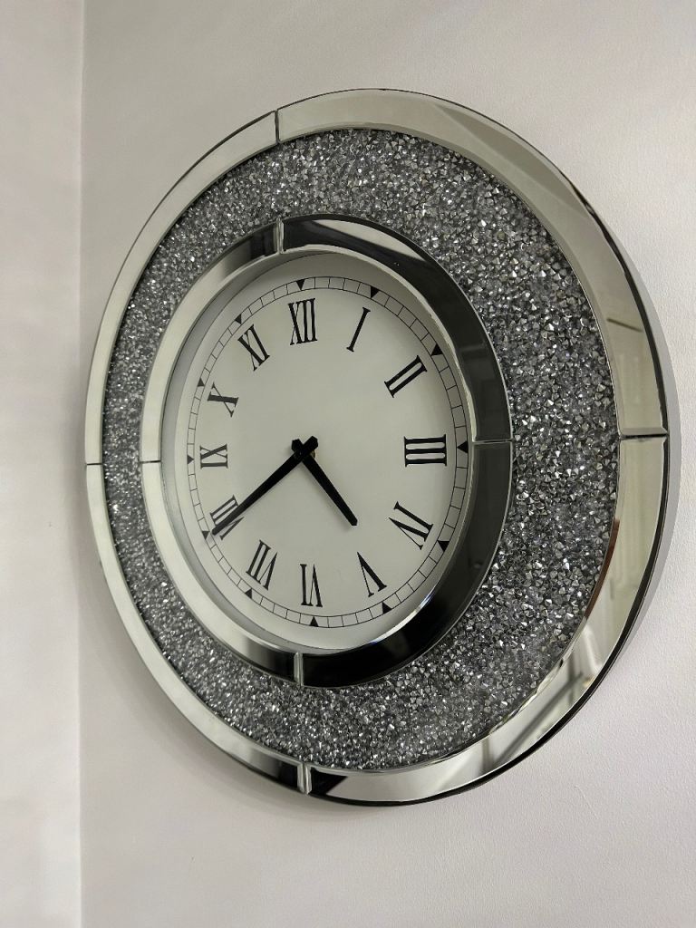 Crushed Diamond Mirror Glass Clock New Condition
