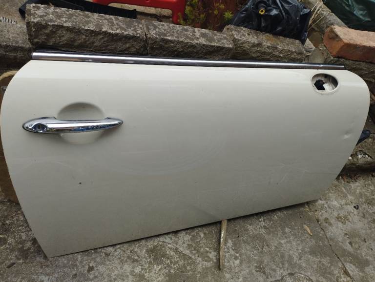 MINI Cooper R57 Convertible Door Complete White 2010