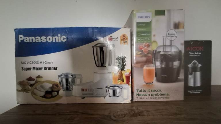 Kitchen appliances very good condition like new 