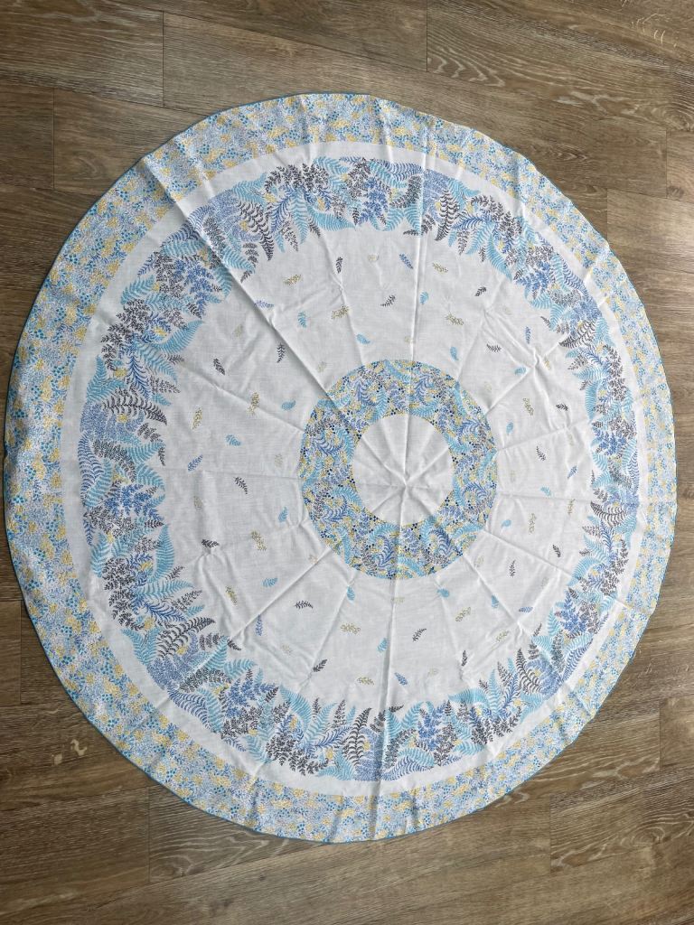 Tablecloth - Christmas decor/gift/vintage/wedding/party/home/decor coronation/tea party