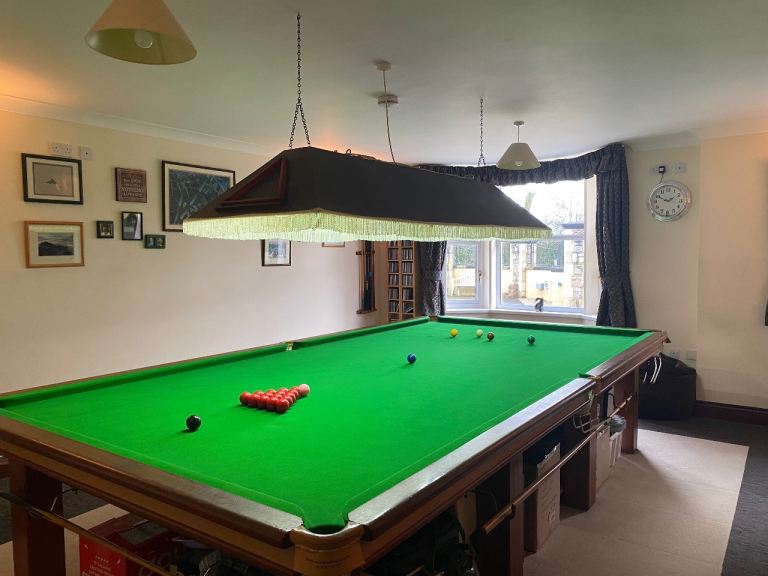 Green Full-Size Snooker Table with Hanging Canopy Light