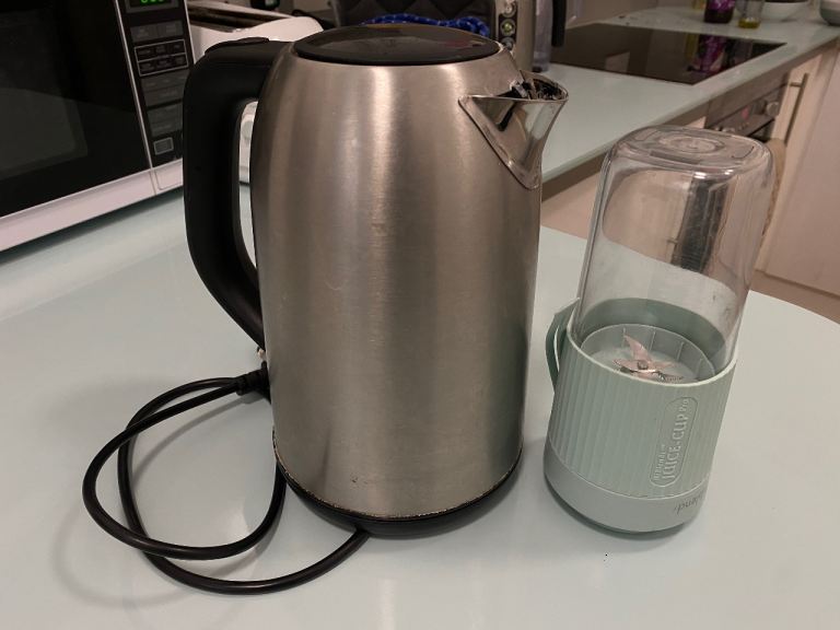 Stainless Steel Kettle and Portable Blender – used