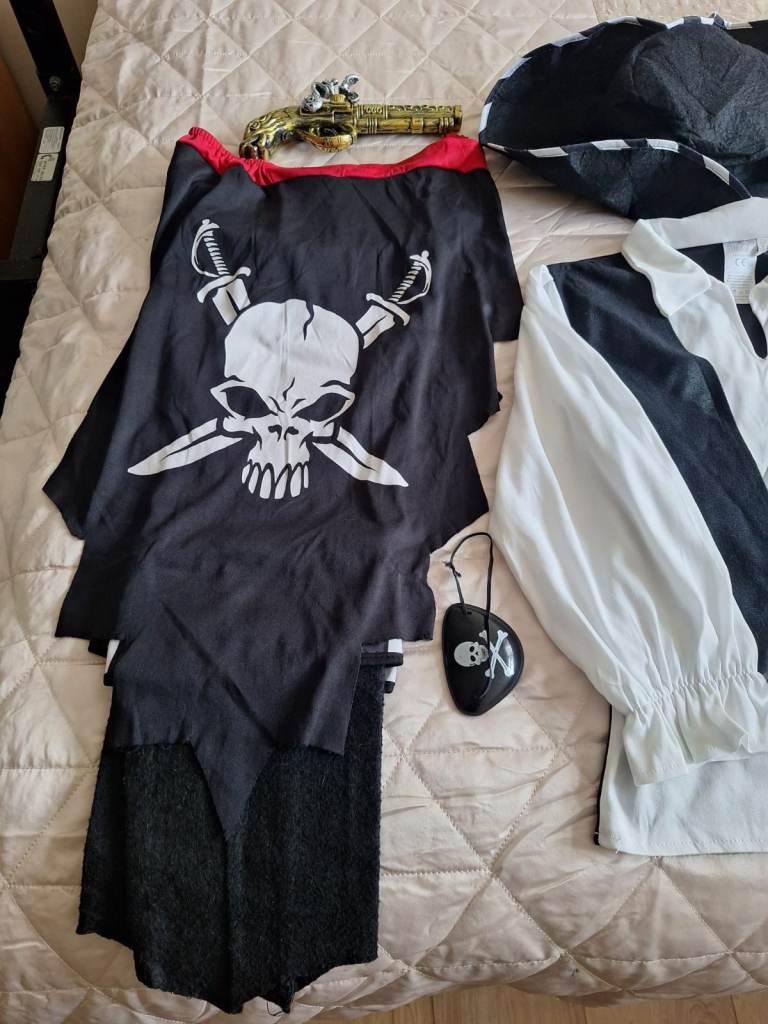 Kids Pirate Fancy Dress Costume with Accessories
