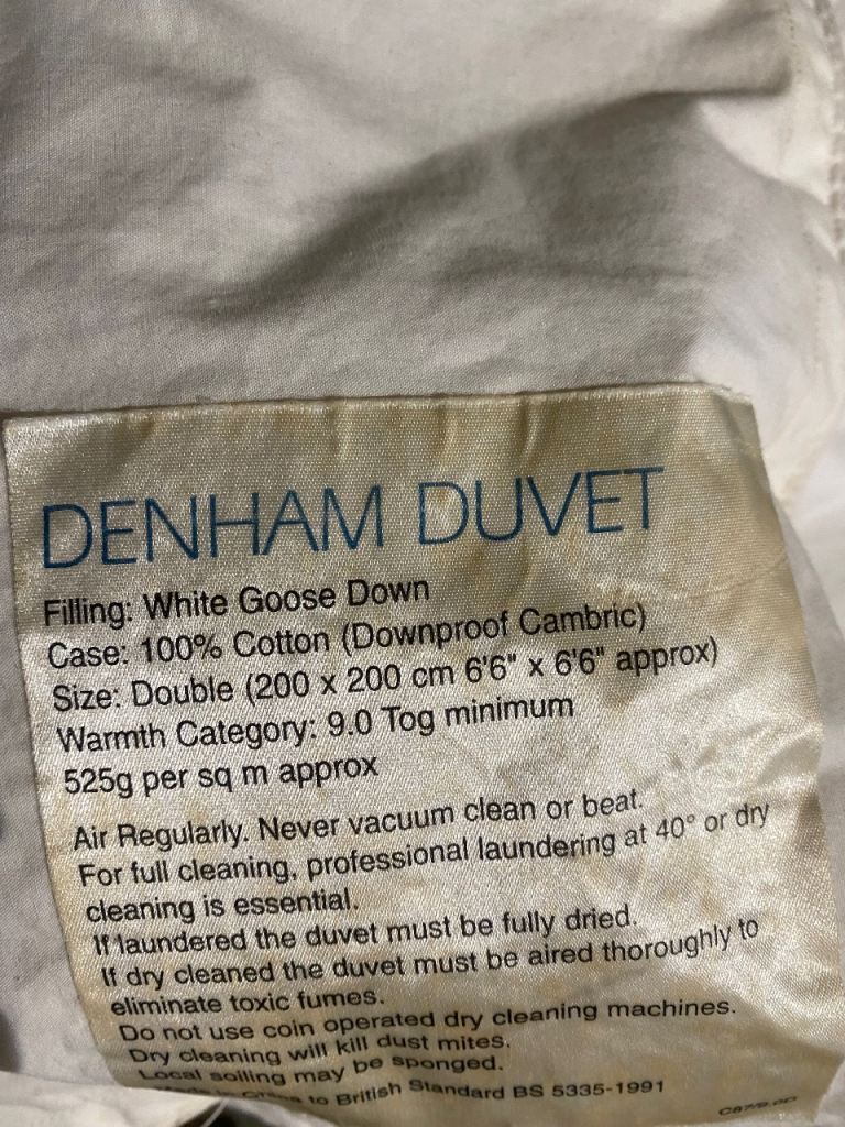 2 x double winter or summer white goose down duvets - £8 (Wallisdown)