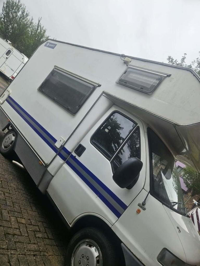 1998 Swift Sundance 520