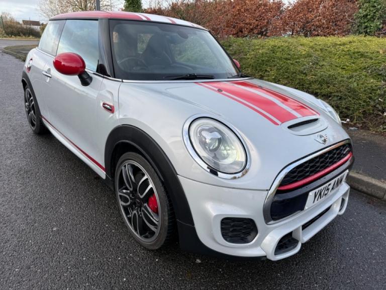  Mini Hatchback 2.0 John Cooper Works 3dr Petrol