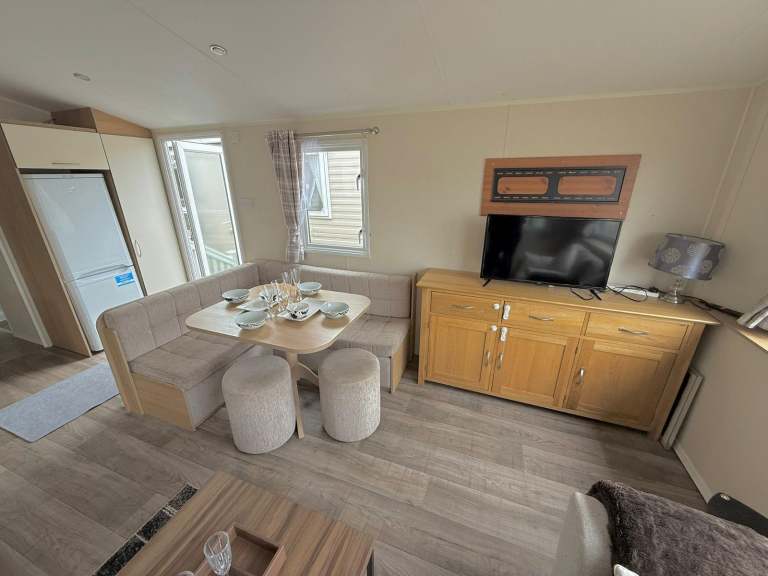  Static caravan double glazed & central heated 3 bed Willerby Seasons