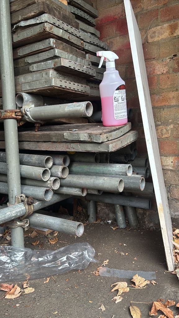 Used Scaffolding Boards and Poles – Fair Condition