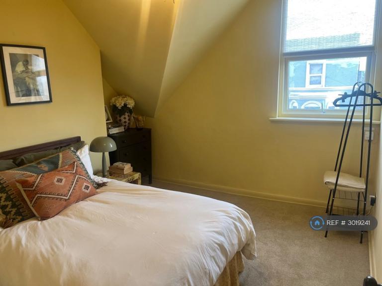 1 bedroom flat in North Avenue, Ramsgate, CT11 (1 bed) (#3019241)