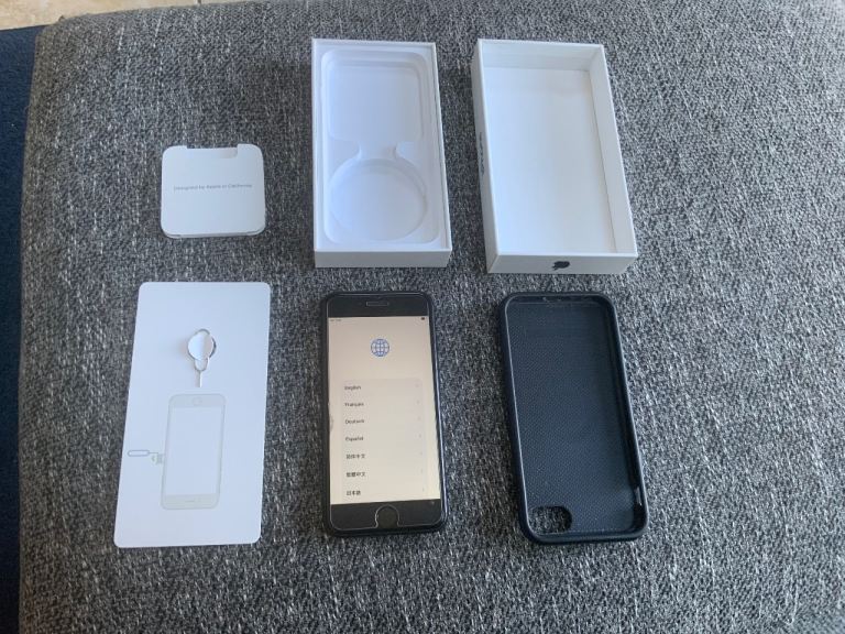 iPhone SE 3rd gen 64mb