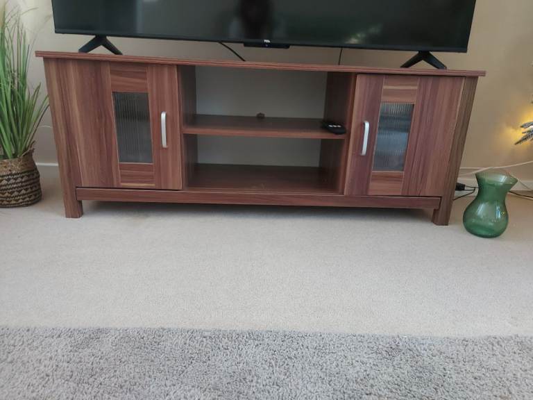 Brown Wood Effect TV Unit with plastic Doors