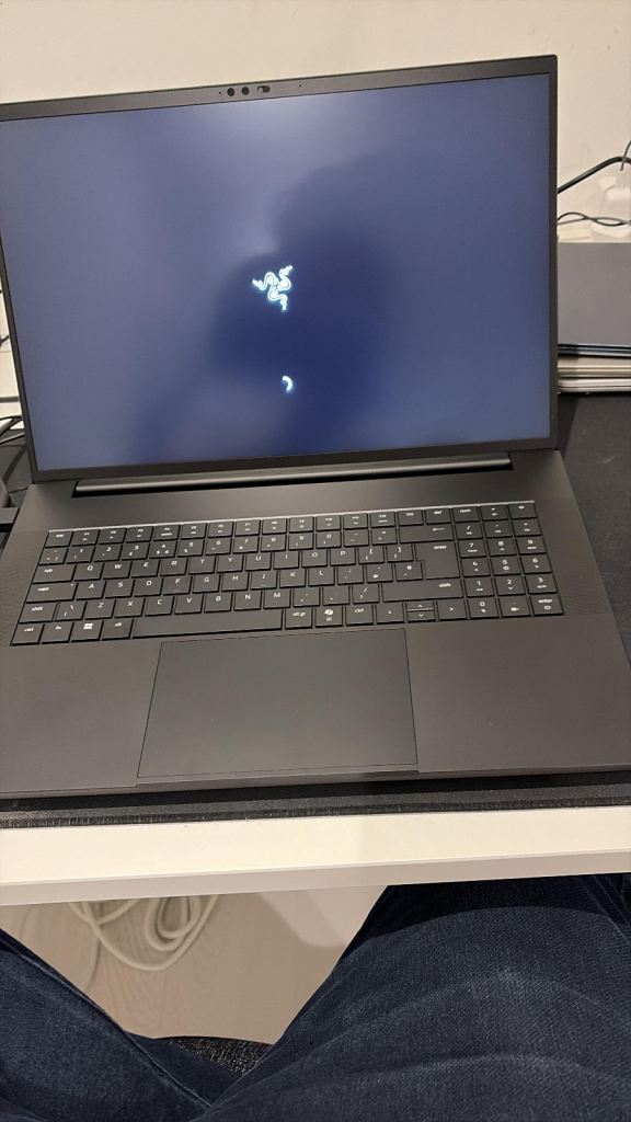 Razer Blade 18 (2025) RTX 5070TI ULTRA 9 275HX