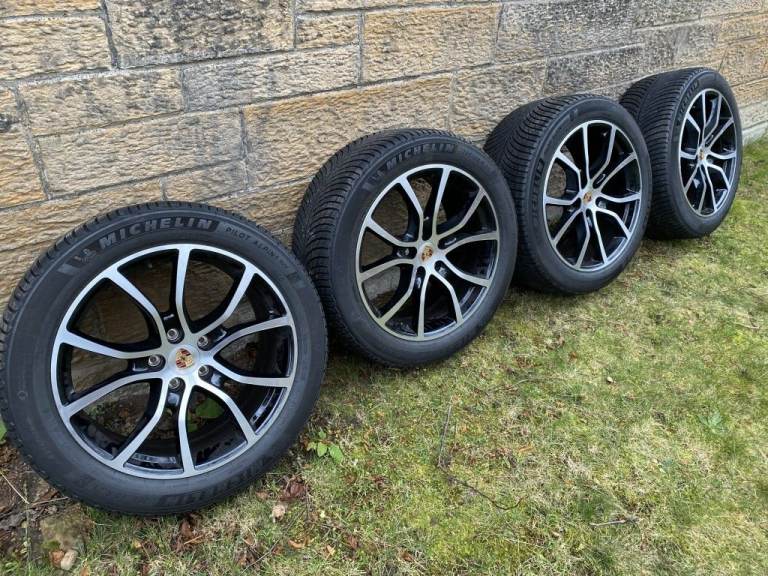 Genuine Porsche Cayenne Exclusive 21" alloy wheels and winter tyres