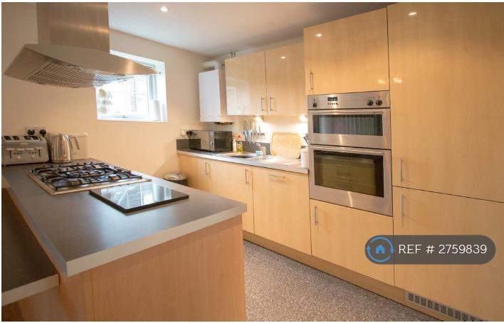 2 bedroom flat in Henrietta Chase, St. Marys Island, Chatham, ME4 (2 bed) (#2759839)