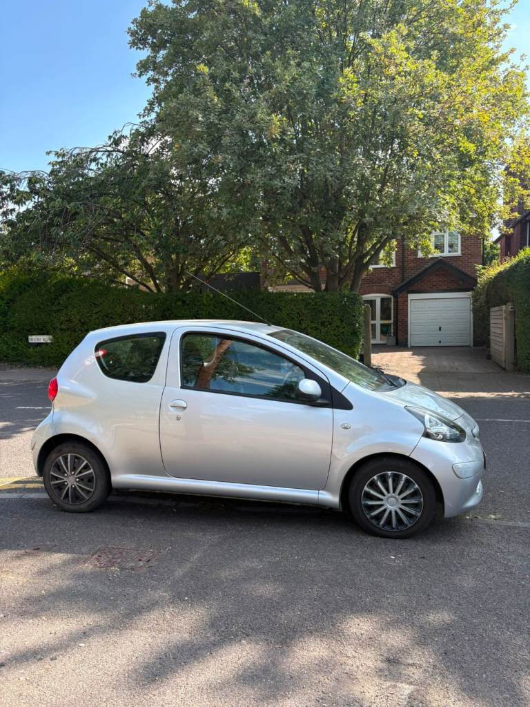 Toyota, AYGO, Hatchback, 2006, Manual, 998 (cc), 3 doors