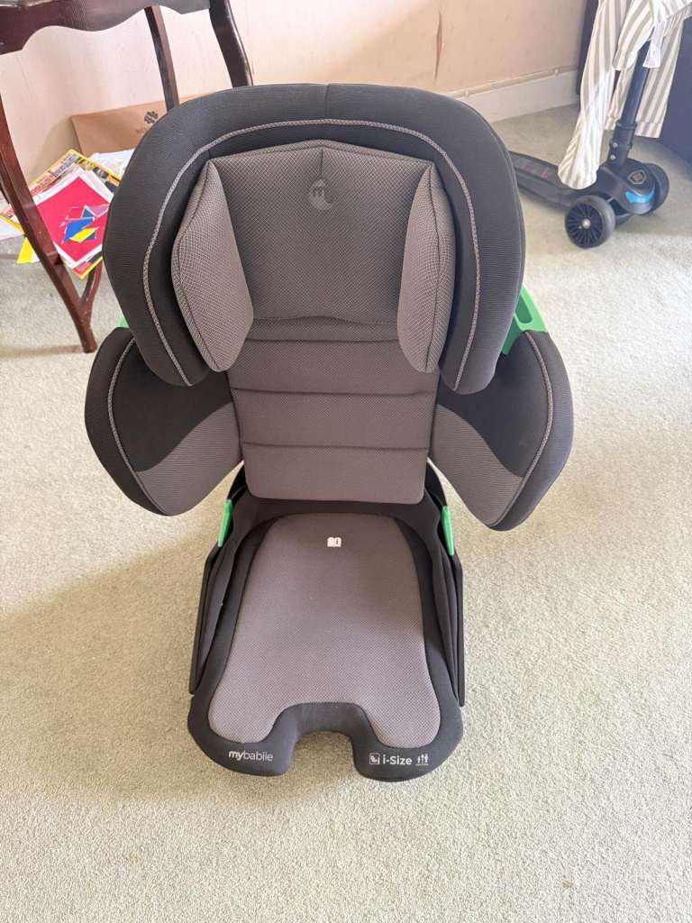 Black Child Car Seat – Good Condition