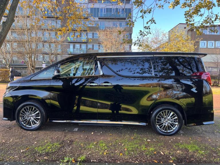  Toyota Alphard 2.5 HYBRID PETROL EXECUTIVE LOUNGE Petrol/Electric Hybrid Automatic