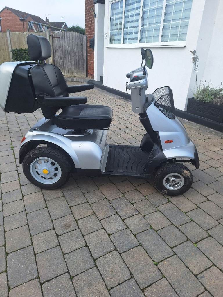 Tga breeze 8mph heavy duty scooter 