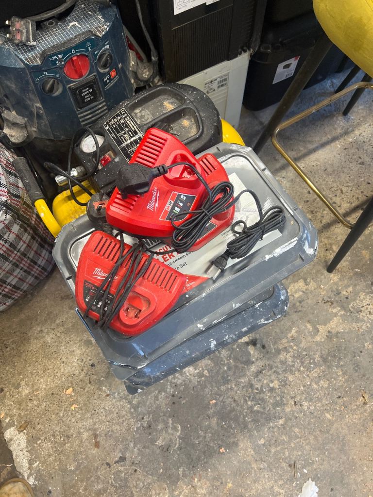 Milwaukee m12 chargers