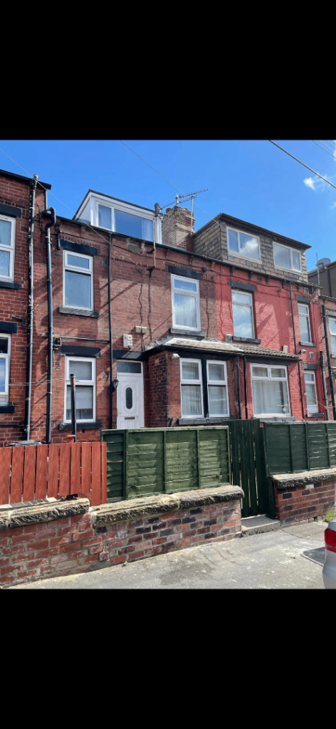 2 bedroom terrace house to rent LS9