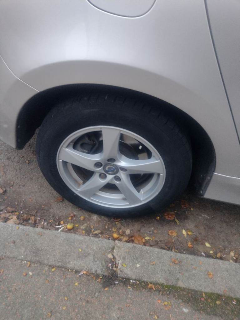 Volvo, V60, Estate, 2016, Manual, 1969 (cc), 5 doors