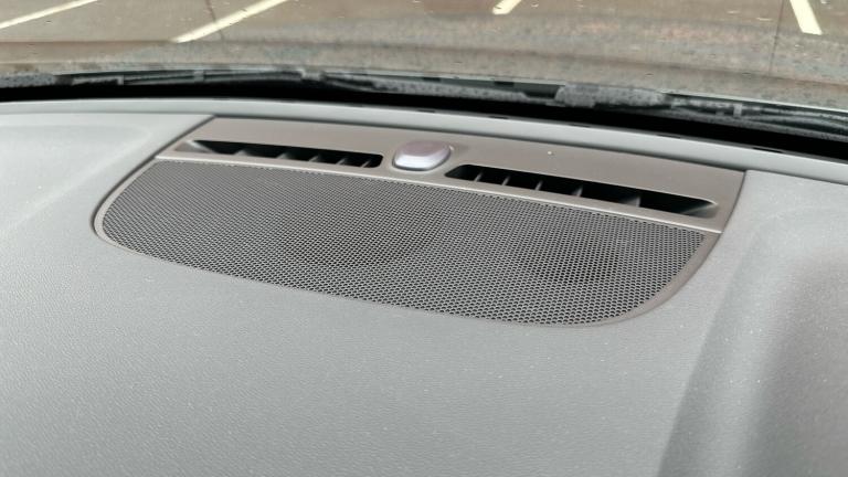 2025 Volvo XC40 2.0 B4P Plus Dark 5dr Auto Petrol Estate Estate Petrol Automatic