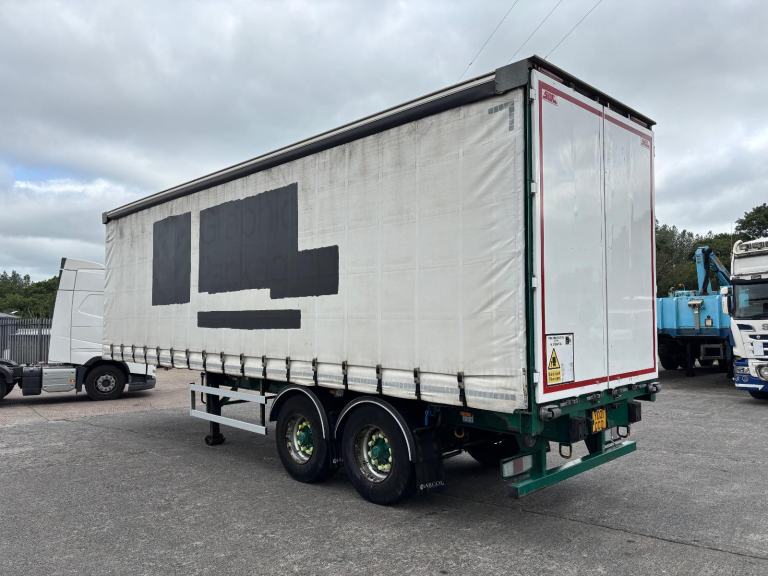 2018 Sdc Curtainsider 32 foot long BPW axles drum Rear steering axle 