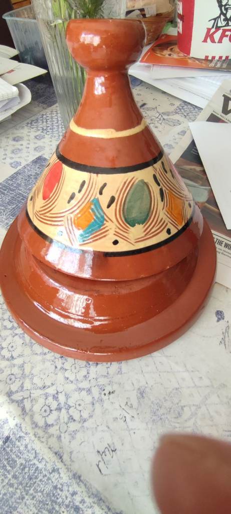 Glased clay tagine, never been used 