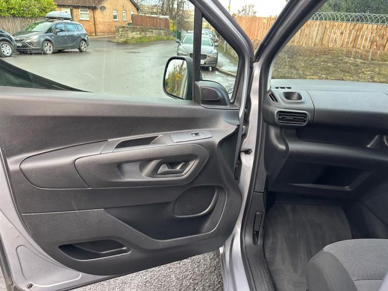 2022 Peugeot Partner 1.5 BlueHDi 1000 Asphalt Premium Standard Panel Van 5dr Diesel Manual SWB E ...