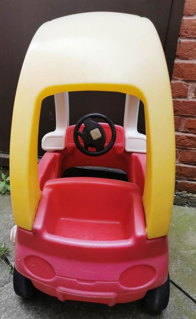 STEP 2 LITTLE TIKES COZY COUPE RIDE IN COUPE CAR